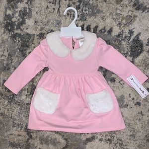 Super Cute “Mrs. Claus” Inspired Outfit!